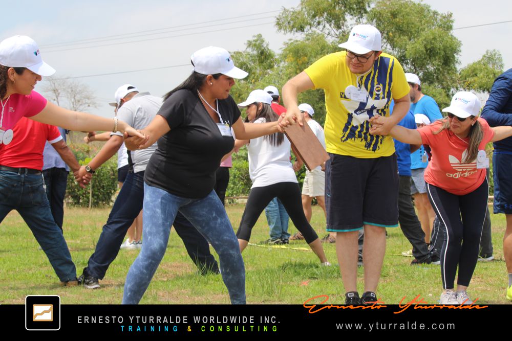 Team Coaching en Latinoamérica | Programas vivenciales para fortalecer la confianza, la comunicación y la sinergia en los equipos de trabajo