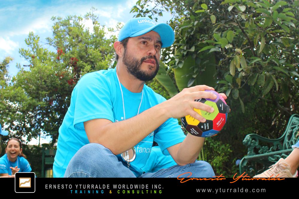 Team Building Corporativo LATAM | Dinámicas para mejorar cooperación y eficiencia del equipo